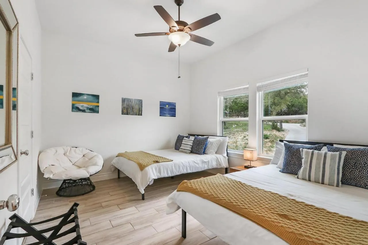 Canary Lakehouse بيت للعطل *