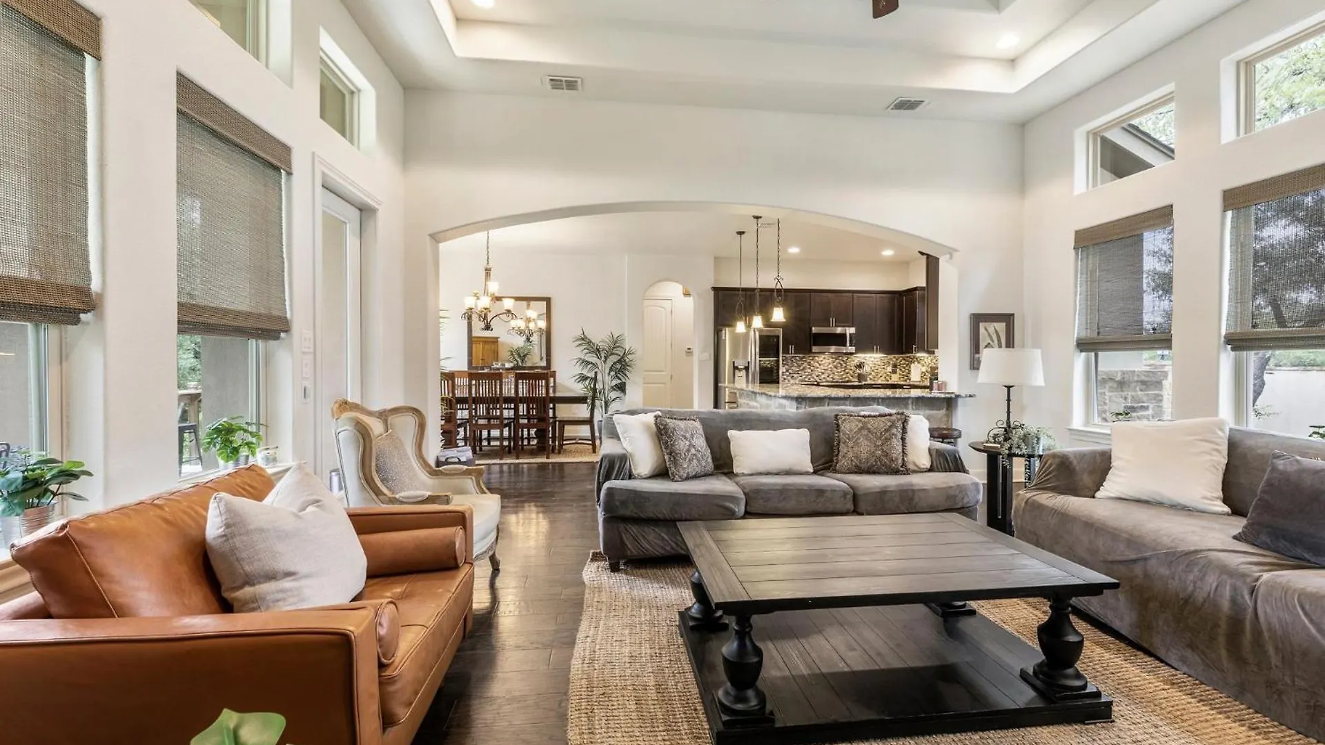 4 Minutes From Canyon With Jacuzzi, Bbq, Firepit, 1gbpwifi, And