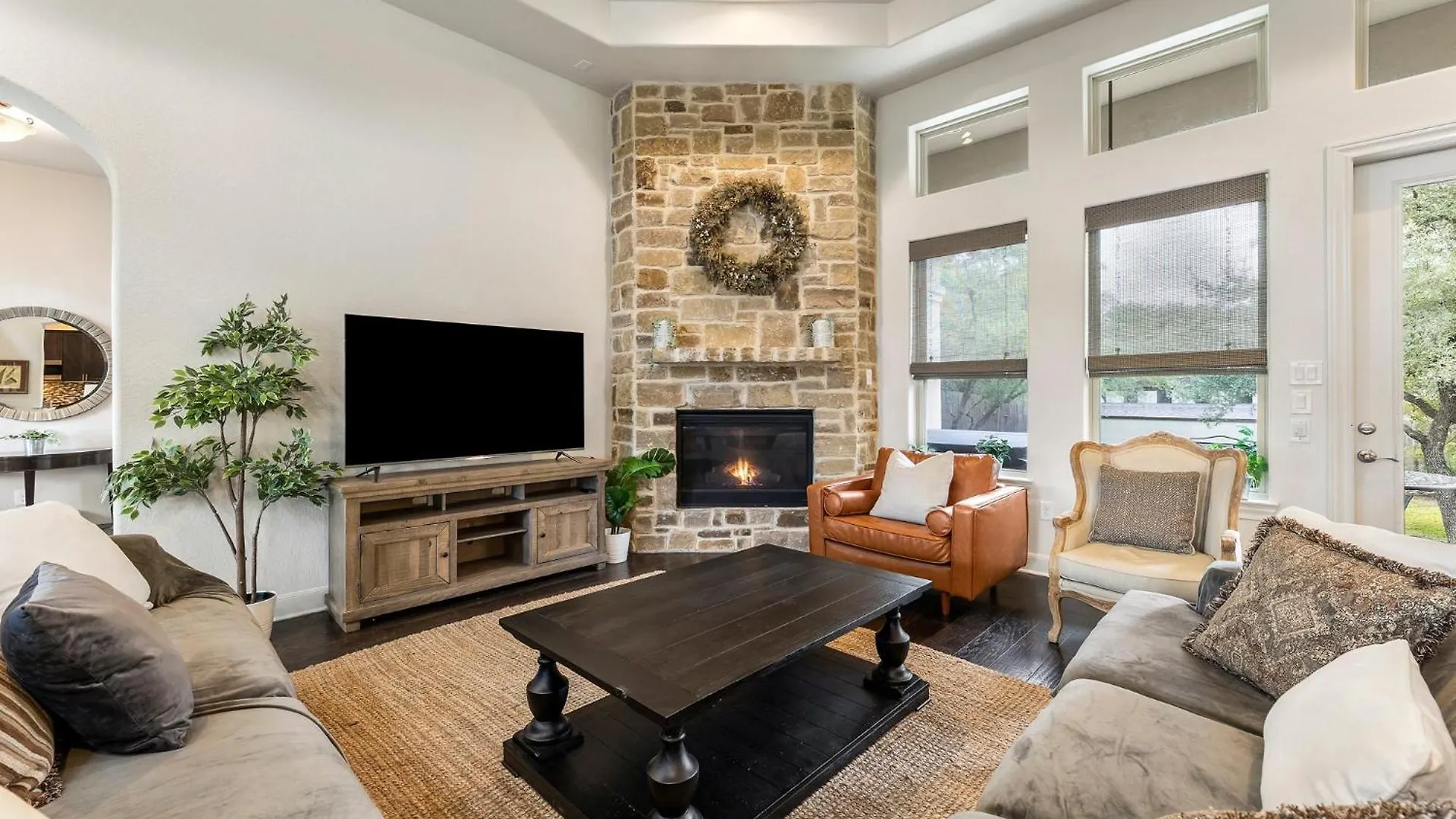 4 Minutes From Canyon With Jacuzzi, Bbq, Firepit, 1gbpwifi, And Hébergement de vacances *