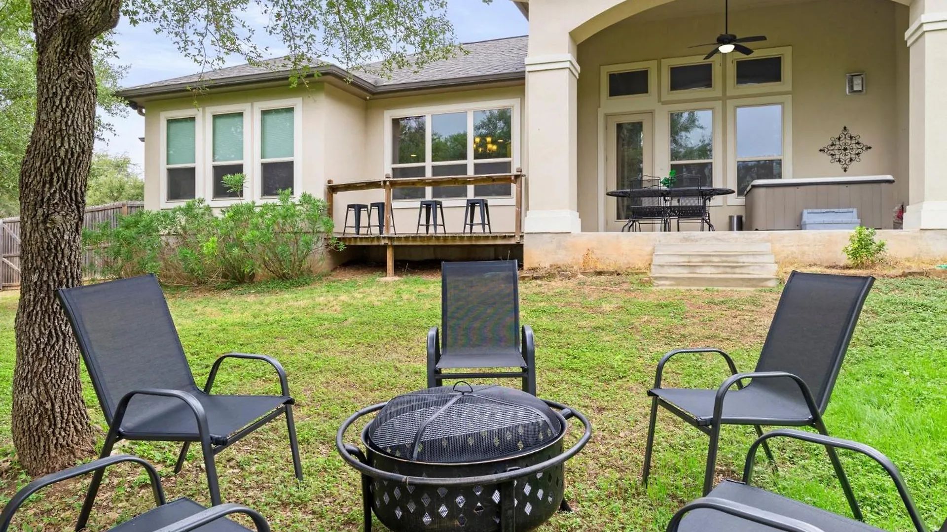 4 Minutes From Canyon With Jacuzzi, Bbq, Firepit, 1gbpwifi, And *