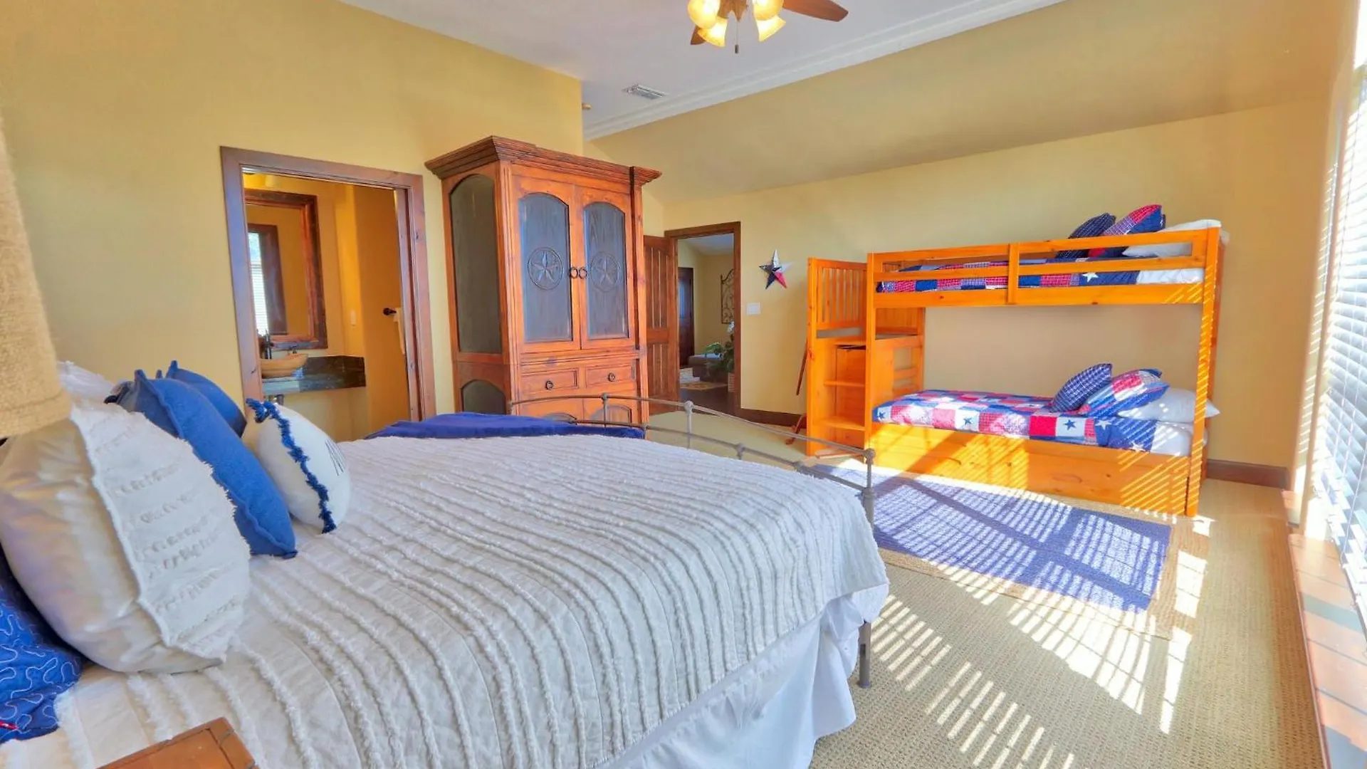 Lakeshore Luxe Dom wakacyjny Canyon Lake