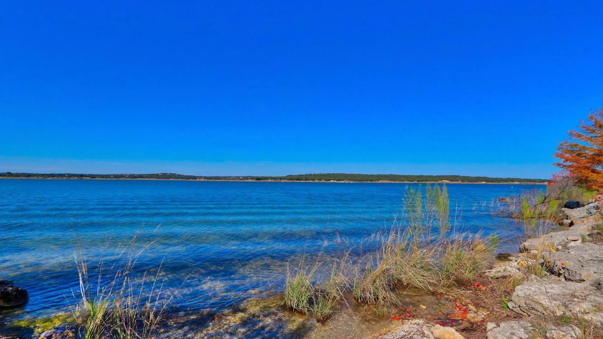 Lakeshore Luxe Canyon Lake
