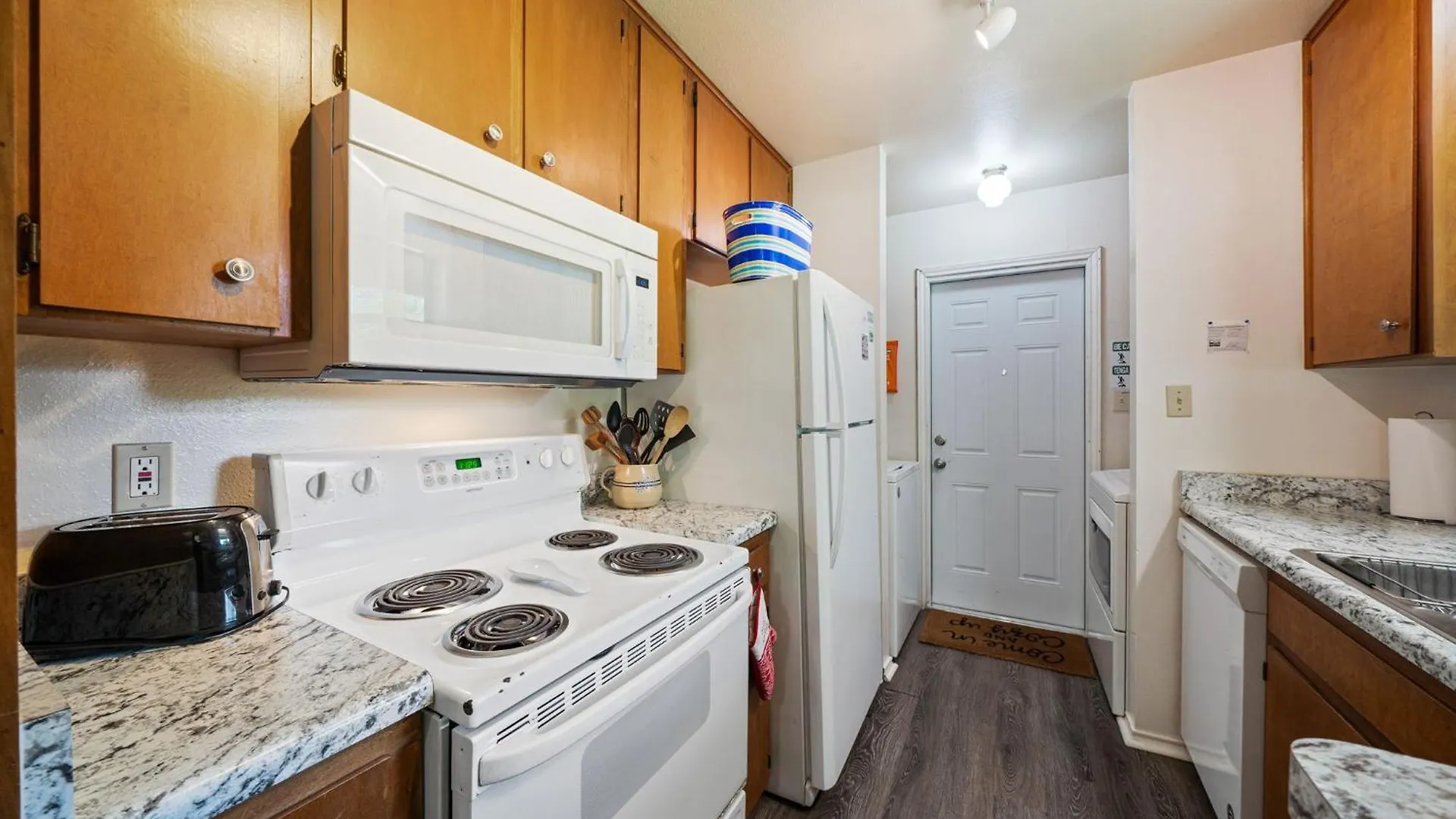 Hill Country Casita 3 Minutes From Guadalupe River & Canyon 펜션 *
