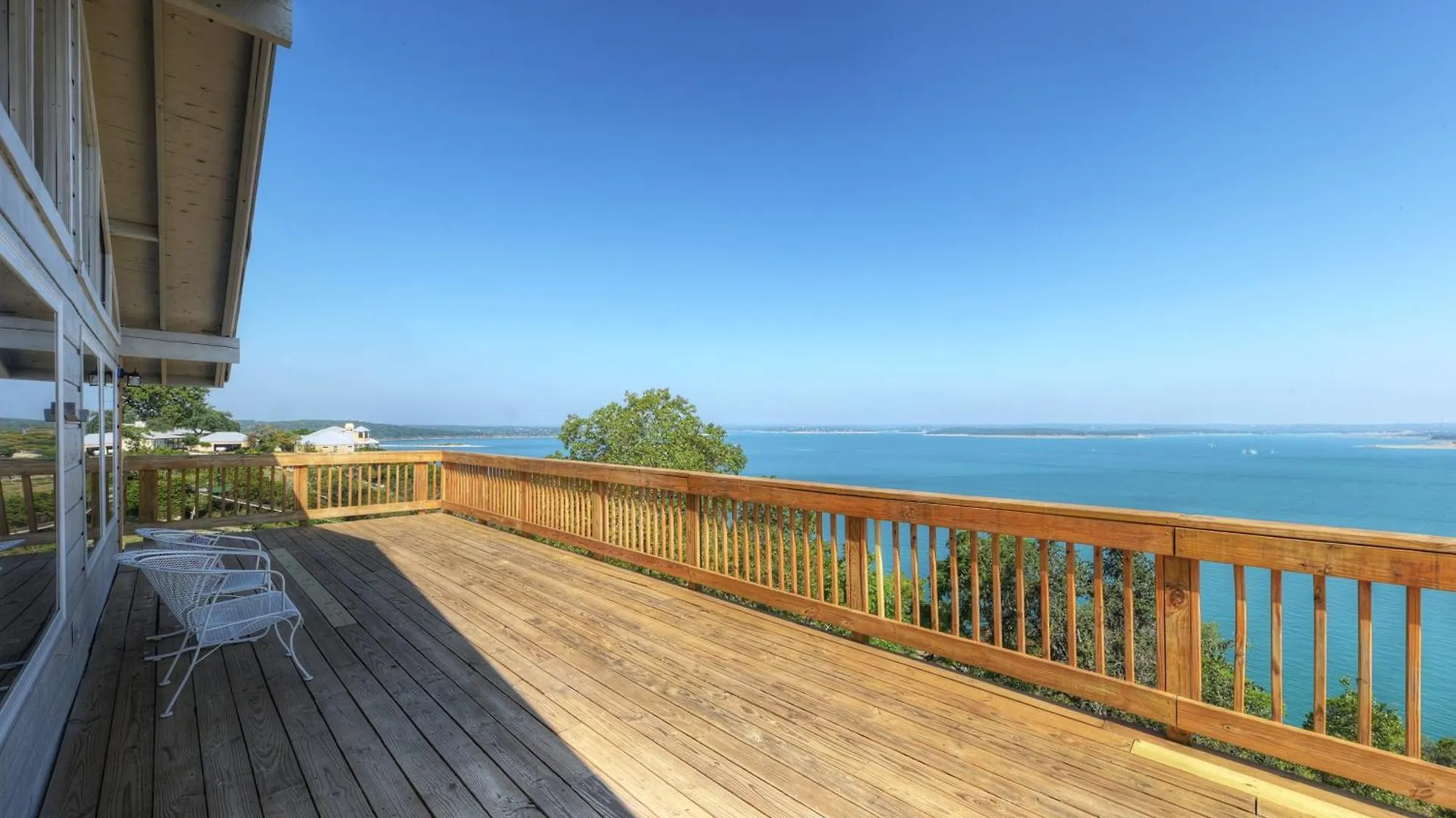 Waterfront House With Hot Tub & Firepit بيت للعطل بحيرة كانيون
