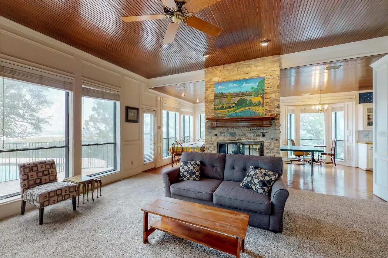 Maverick Mountaintop Retreat