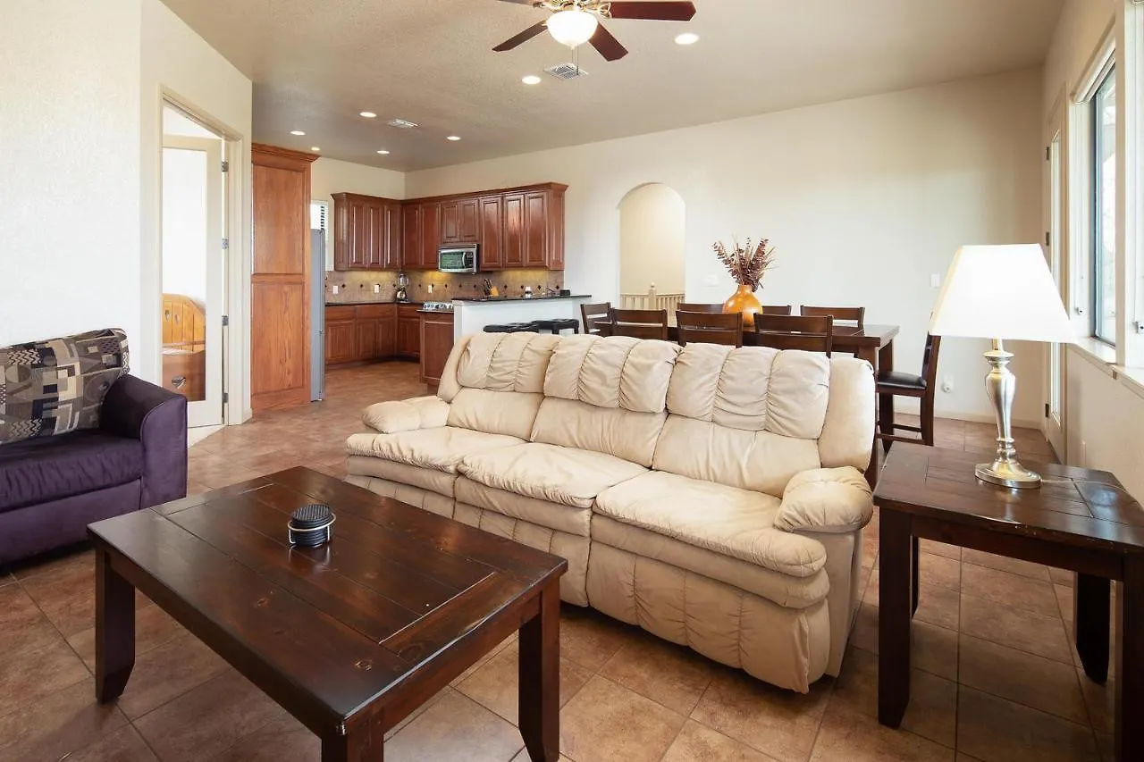 At Canyon Cl 1233 Villa Canyon Lake