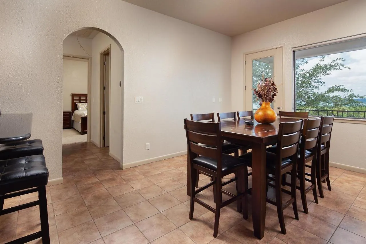 Villa At Canyon Cl 1233