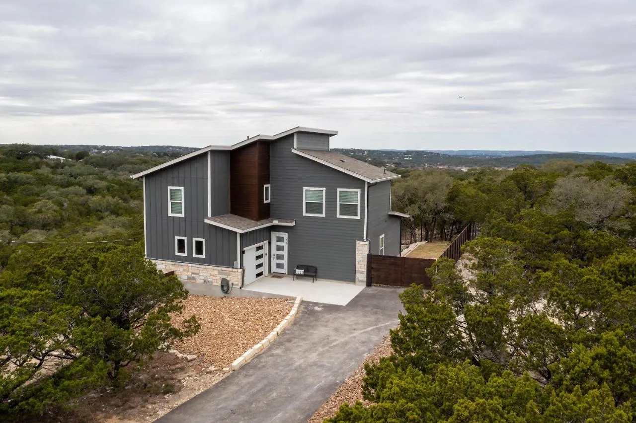 Rare Find Secluded Hillside Views W Swimming Pool * Canyon Lake