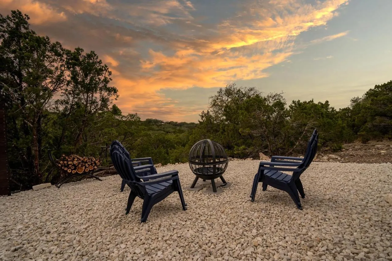 Rare Find Secluded Hillside Views W Swimming Pool * Canyon Lake