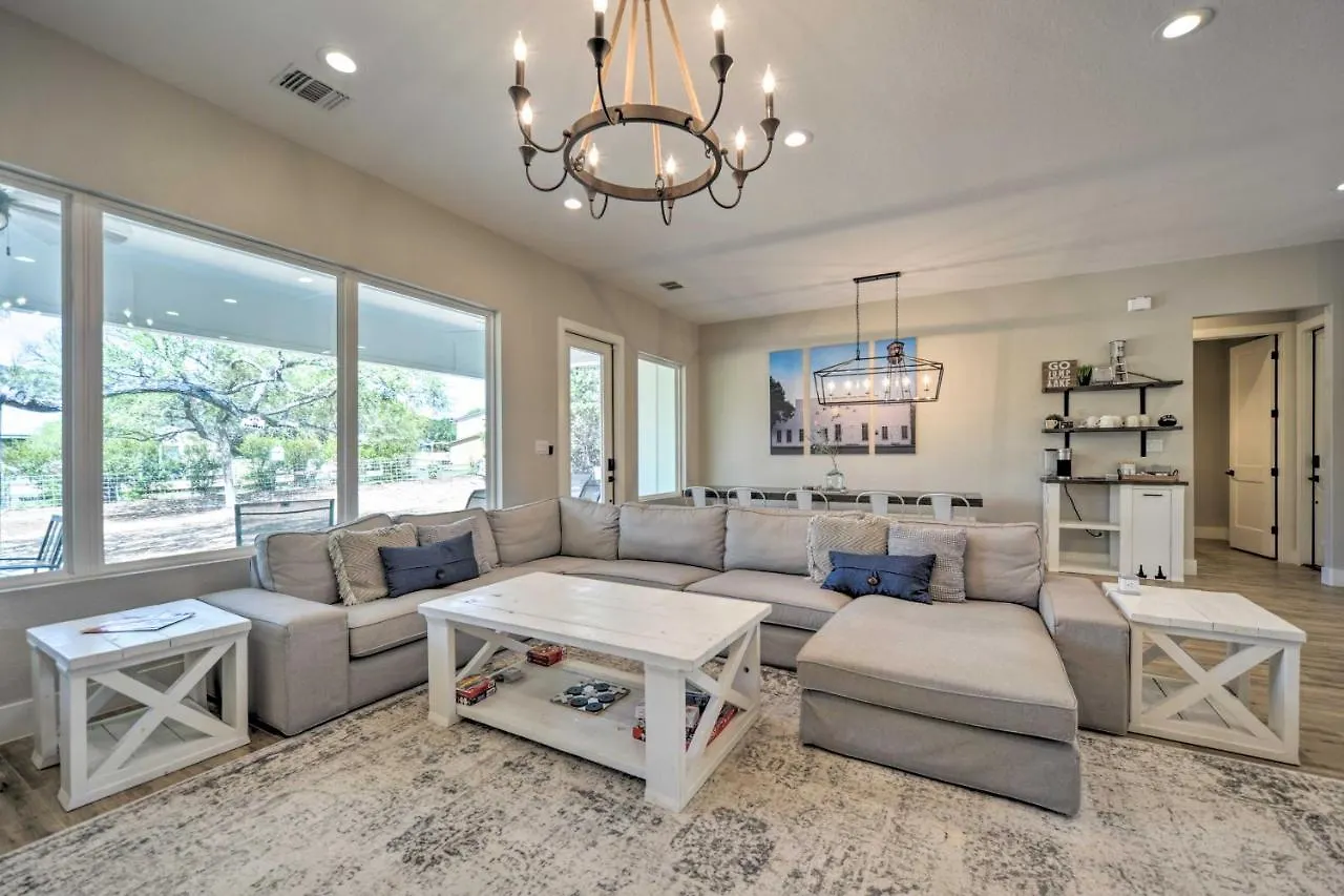 Brand New Modern Canyon Escape With Fire Pit! *
