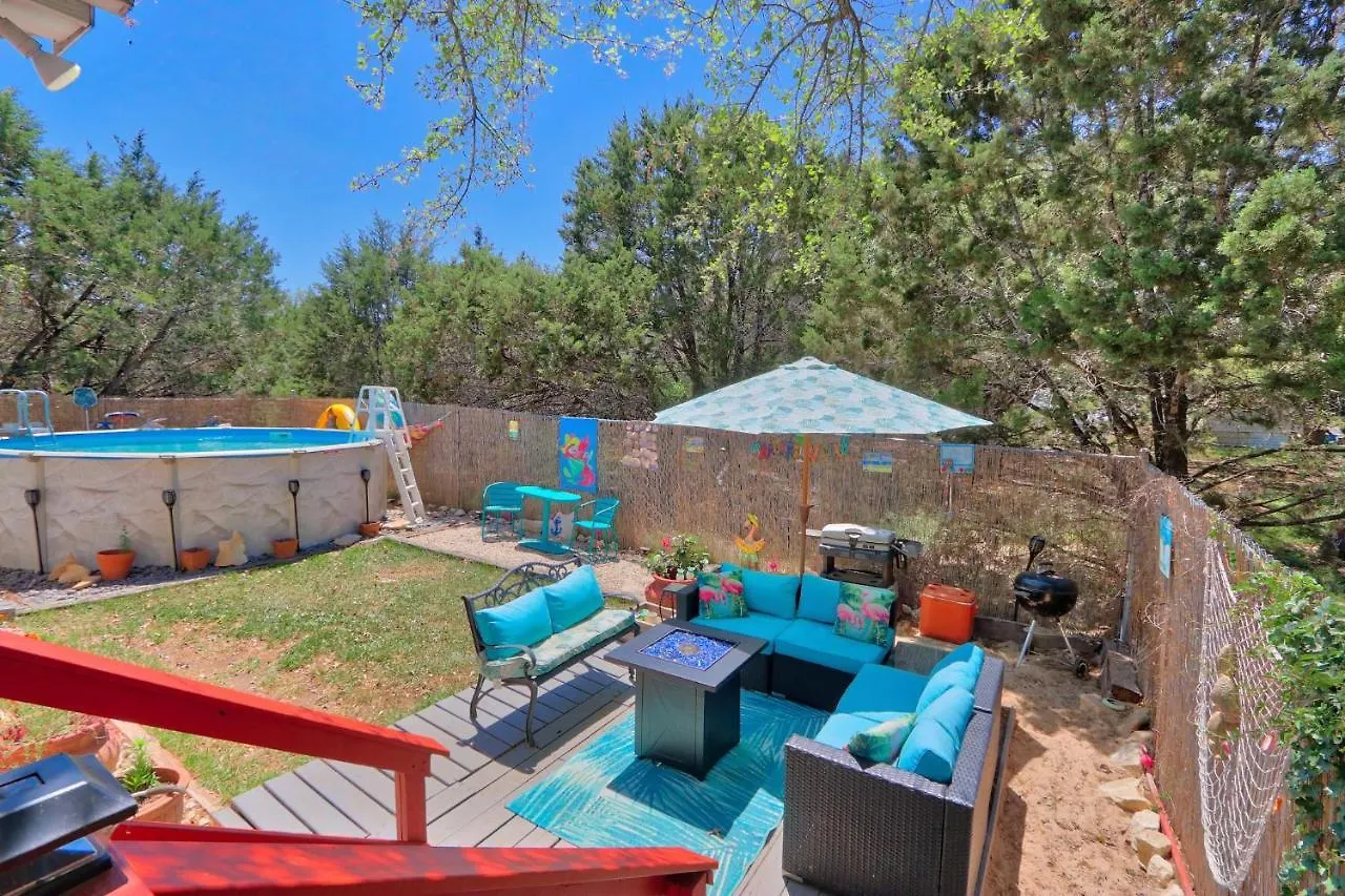 Mimi's Place * Canyon Lake