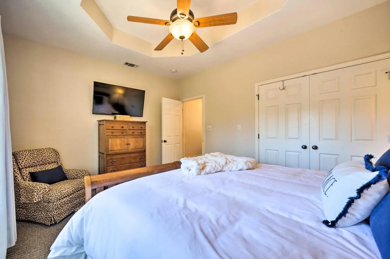 Holiday home Luxe Canyon Decks, Hot Tub And Views *