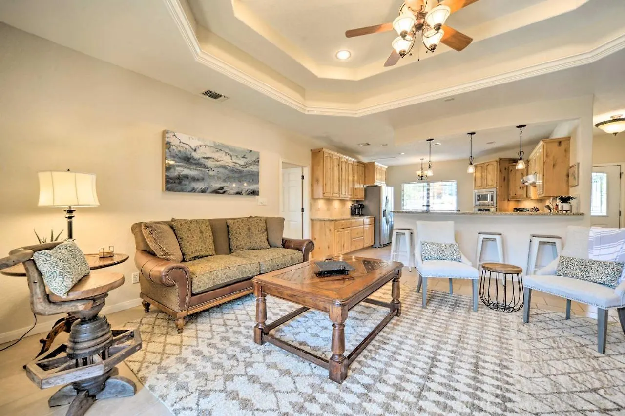 Luxe Canyon Decks, Hot Tub And Views *