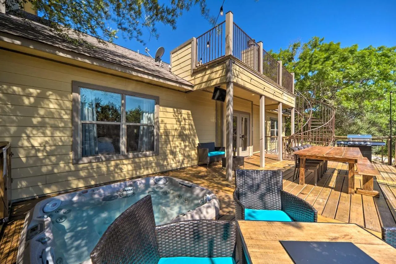 Holiday home Luxe Canyon Decks, Hot Tub And Views *
