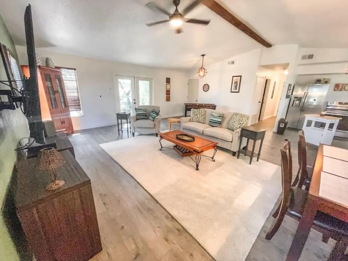 Bamboo Breeze - Sleeps 6 - Pet-friendly *