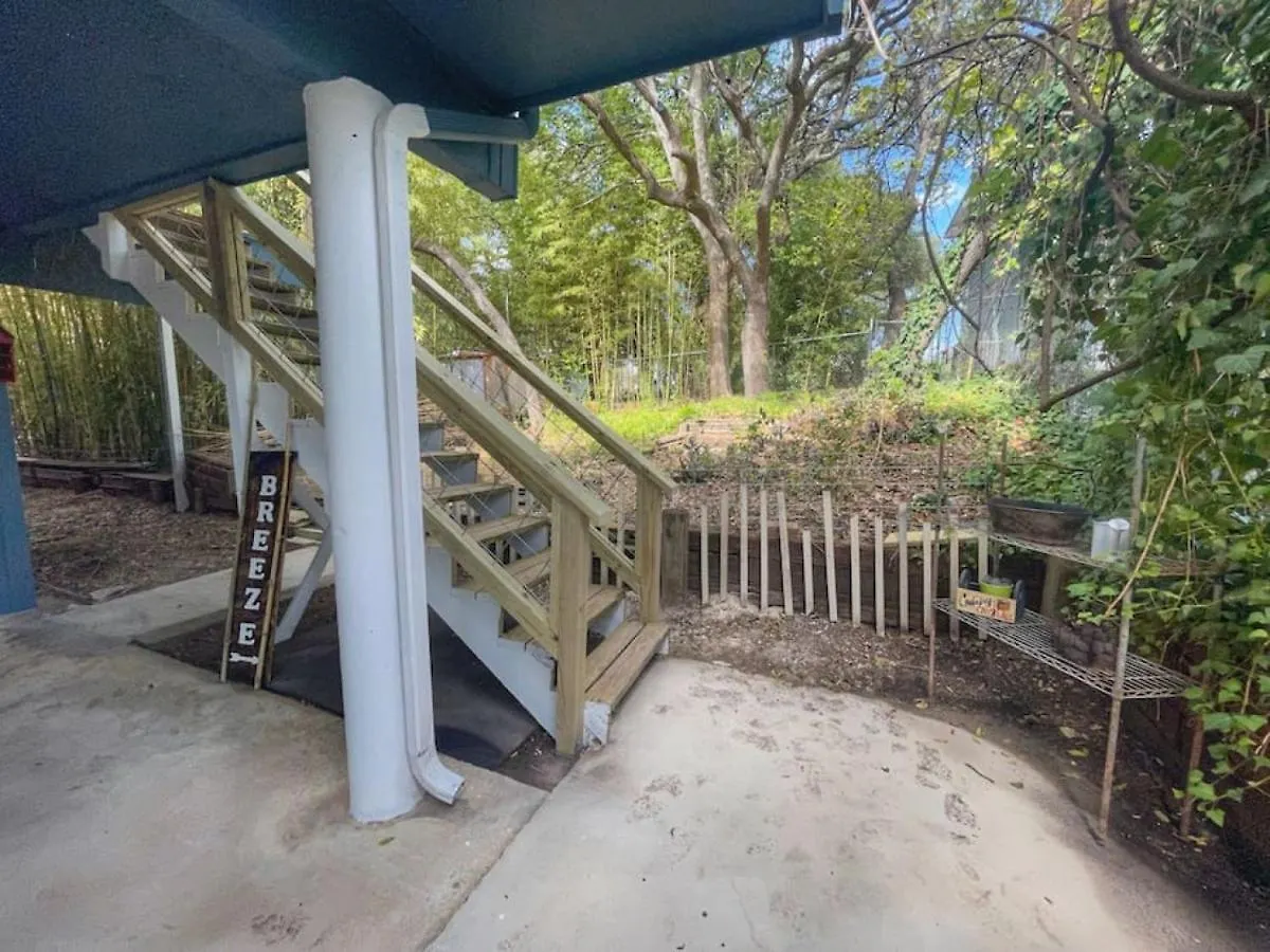Bamboo Breeze - Sleeps 6 - Pet-friendly Canyon Lake