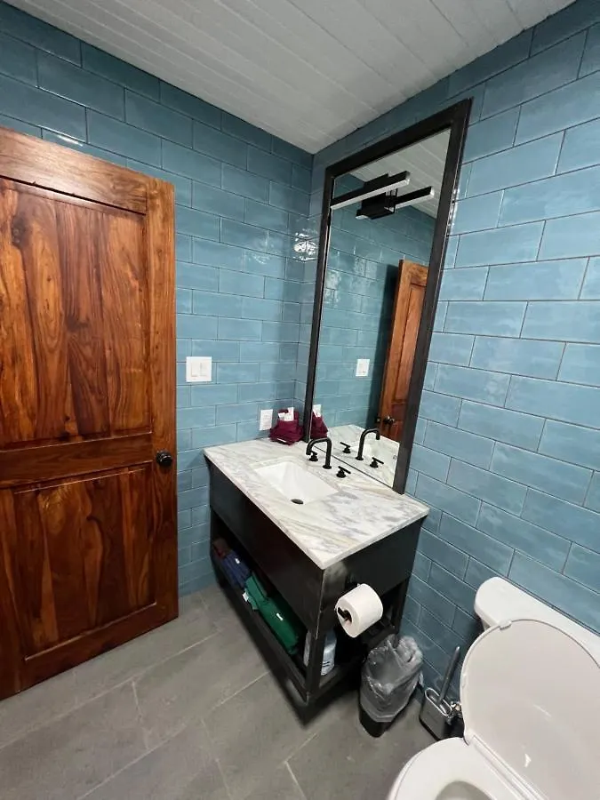 Отель Hideout On The Horseshoe 3*