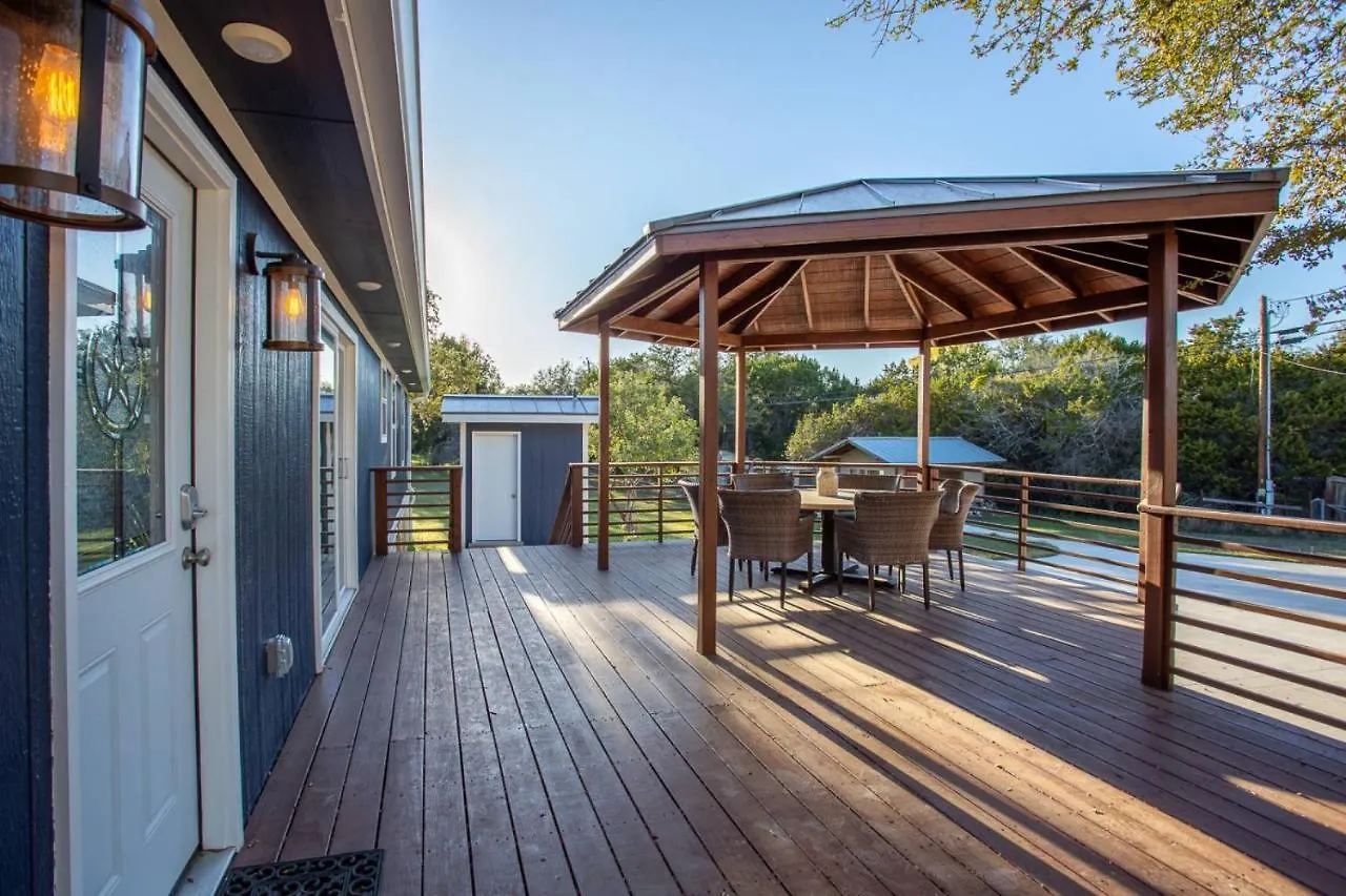 Outdoor Utopia Acreage Retreat *