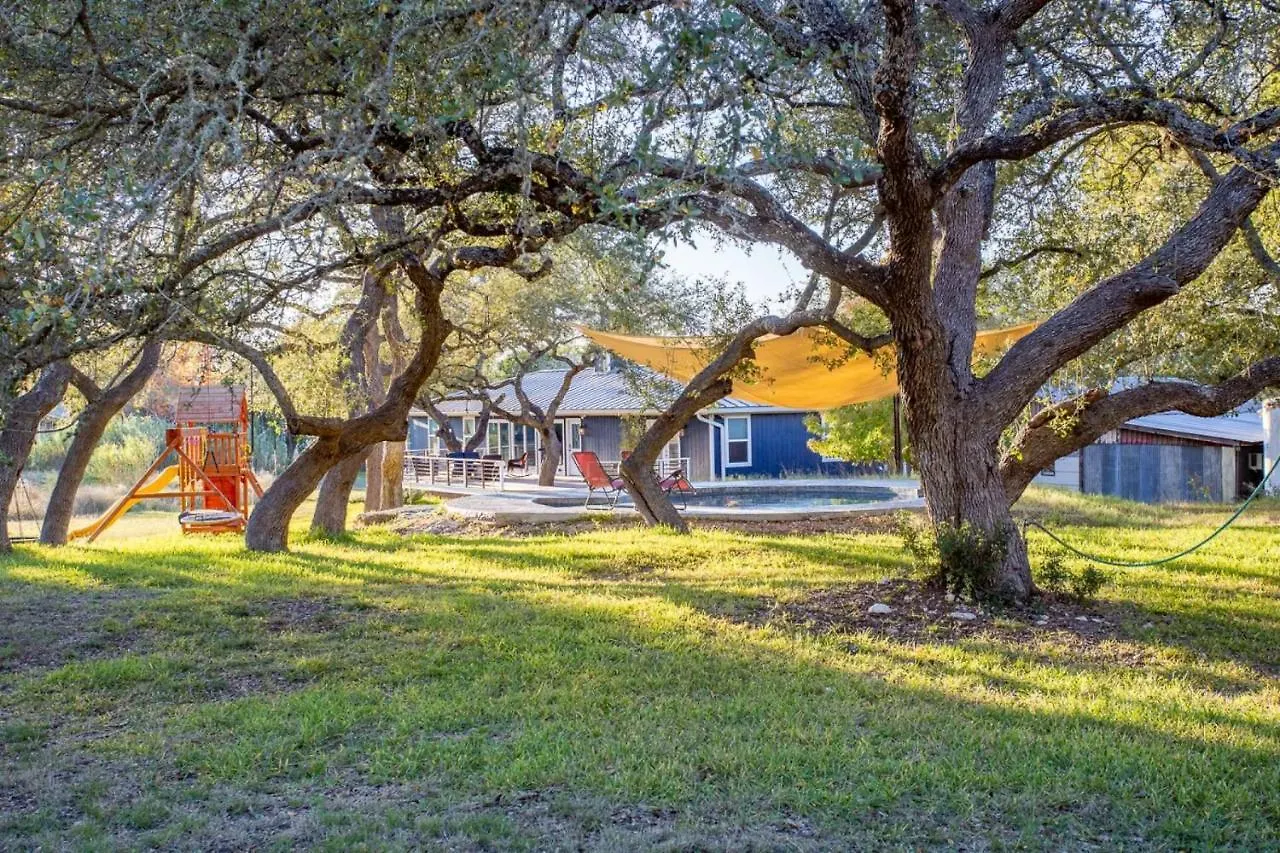 Outdoor Utopia Acreage Retreat