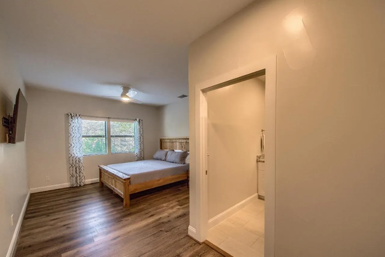 Cl 954 River Cliff Retreat Holiday home