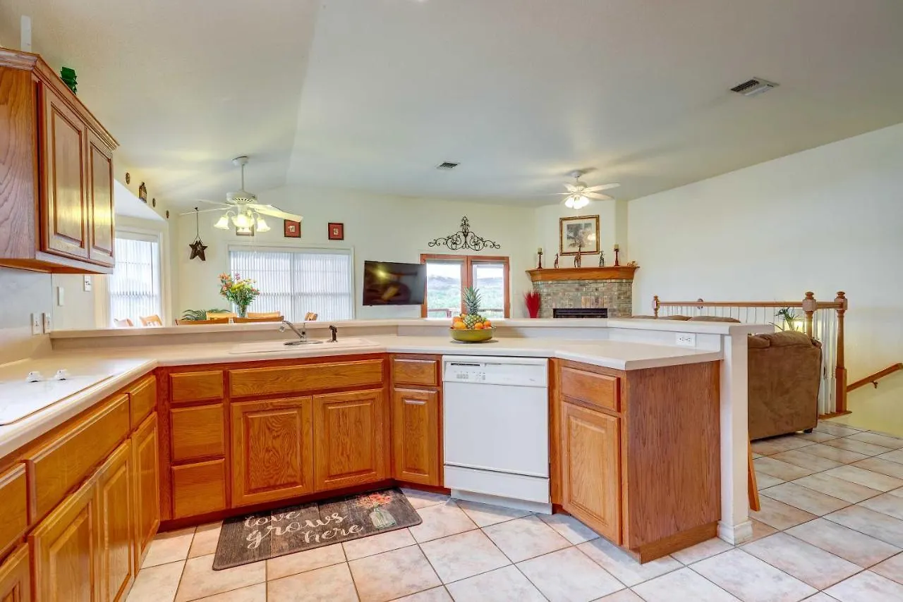 Holiday home Canyon Getaway With Nearby Boat Ramp!
