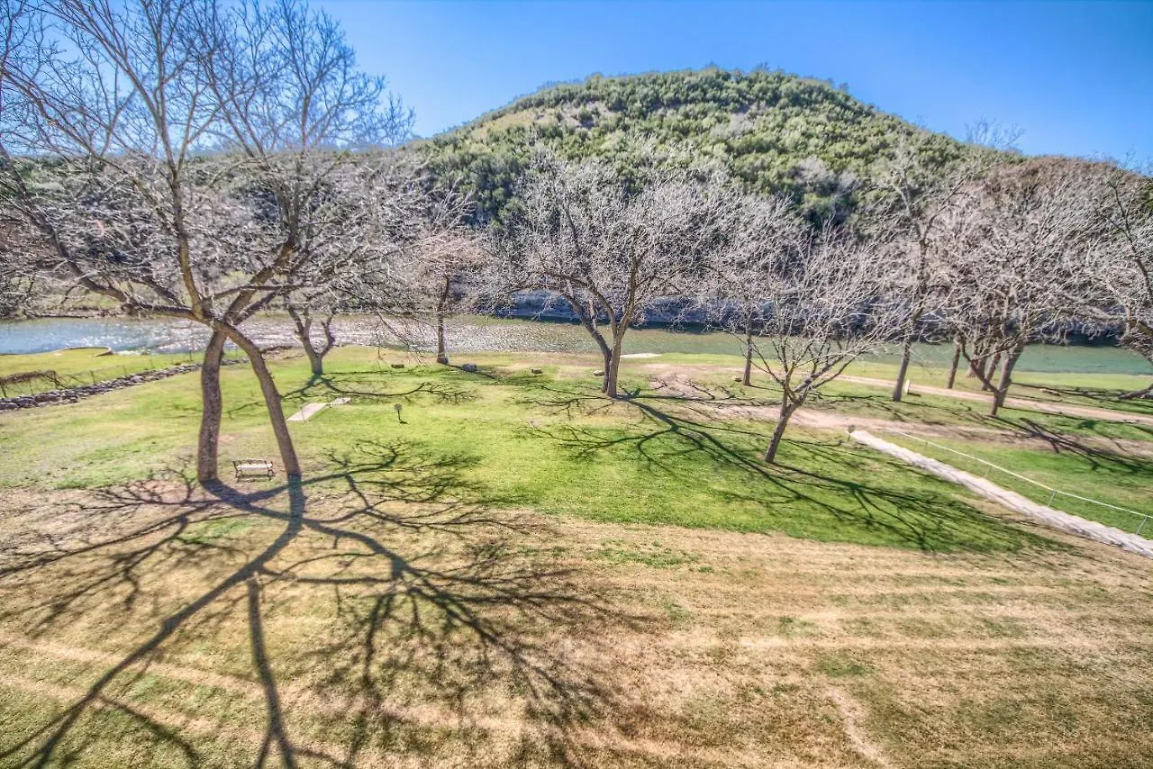 Rg 306 Hillside River Retreat Apartment