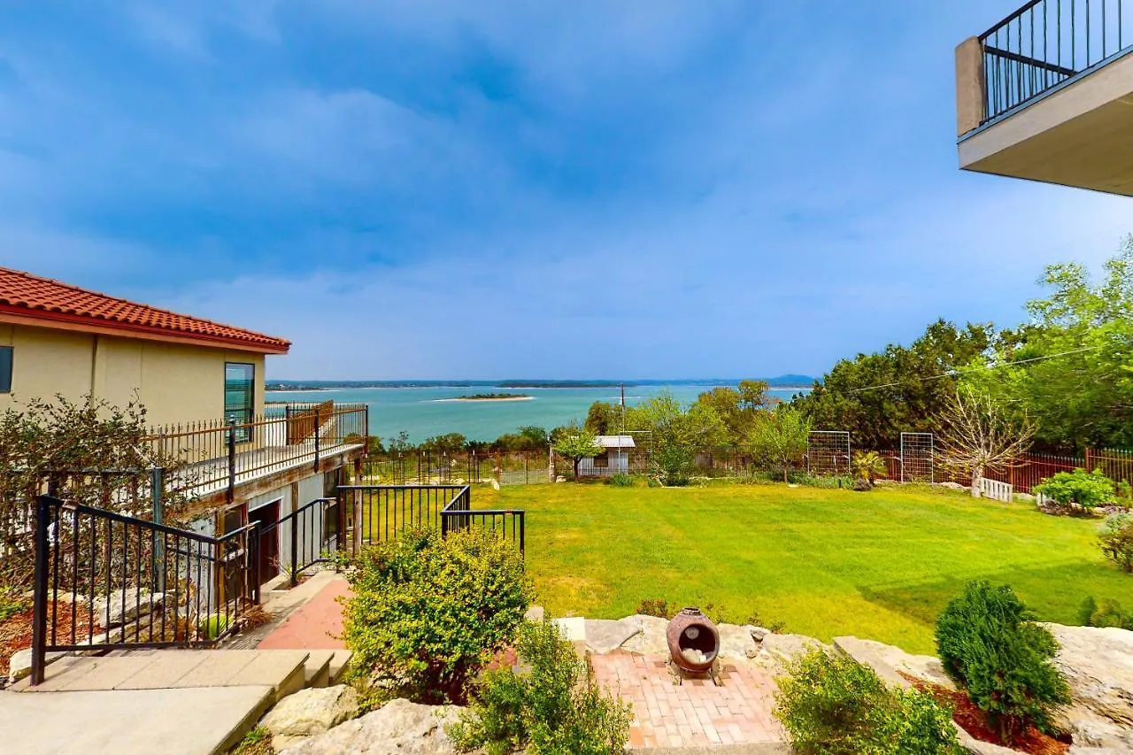 Blue Water Main House Holiday home *