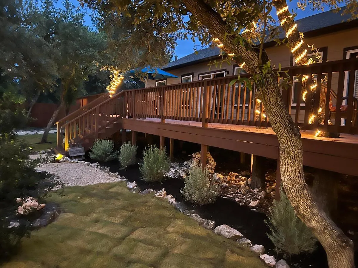 Holiday home 3-night Dis Count Secluded Retreat Hottub Firepit