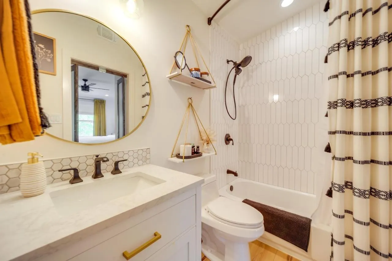 Holiday home Family-friendly Canyon With Hot Tub! Canyon Lake