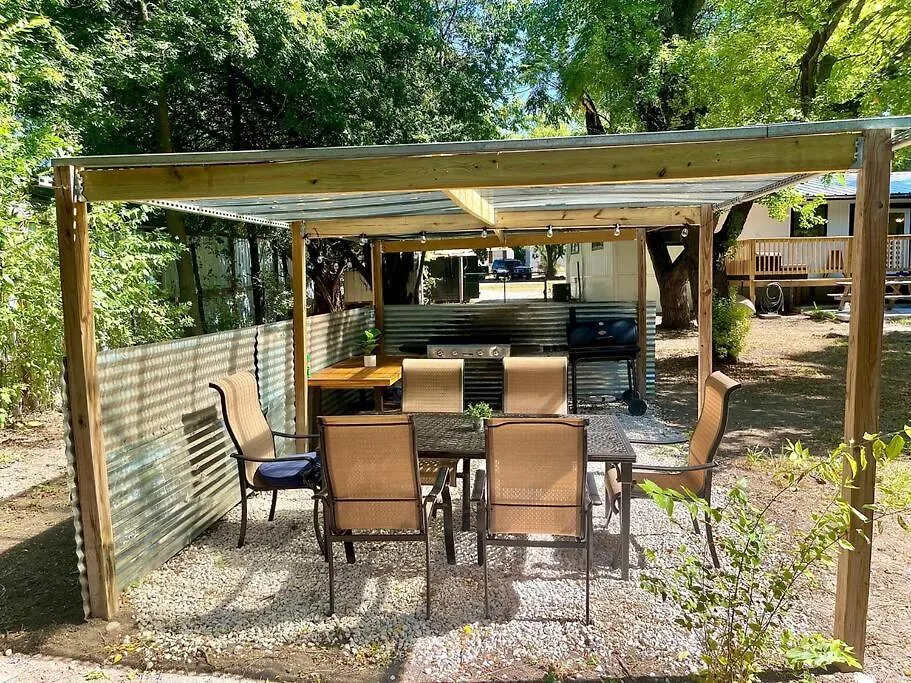 Canyon River House Retreat-location With Hot Tub * Canyon Lake