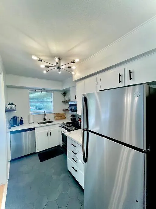 Canyon River House Retreat-location With Hot Tub * Canyon Lake