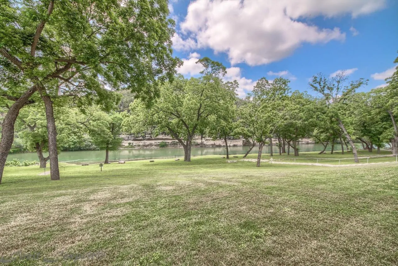 Rg 105 Rio Refuge Apartment Canyon Lake