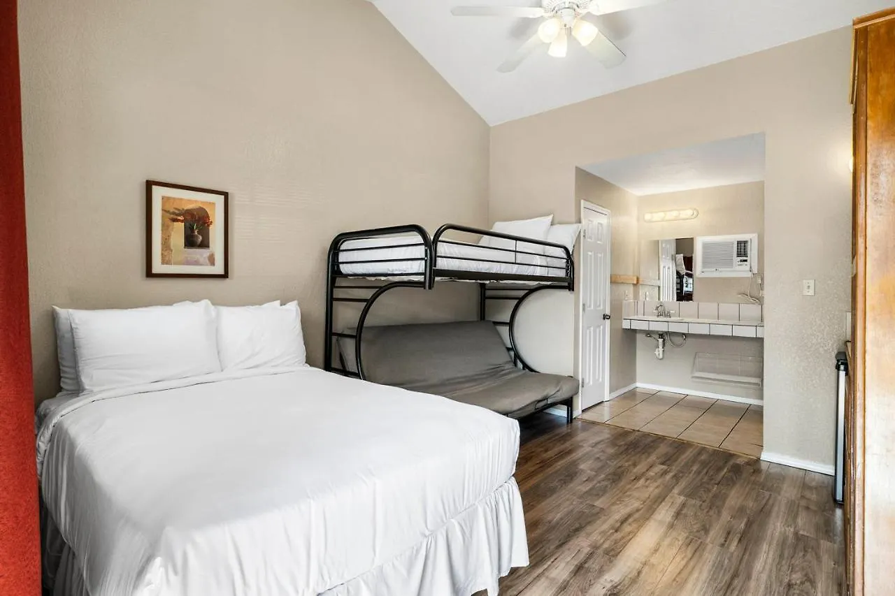 The Claire Hotel