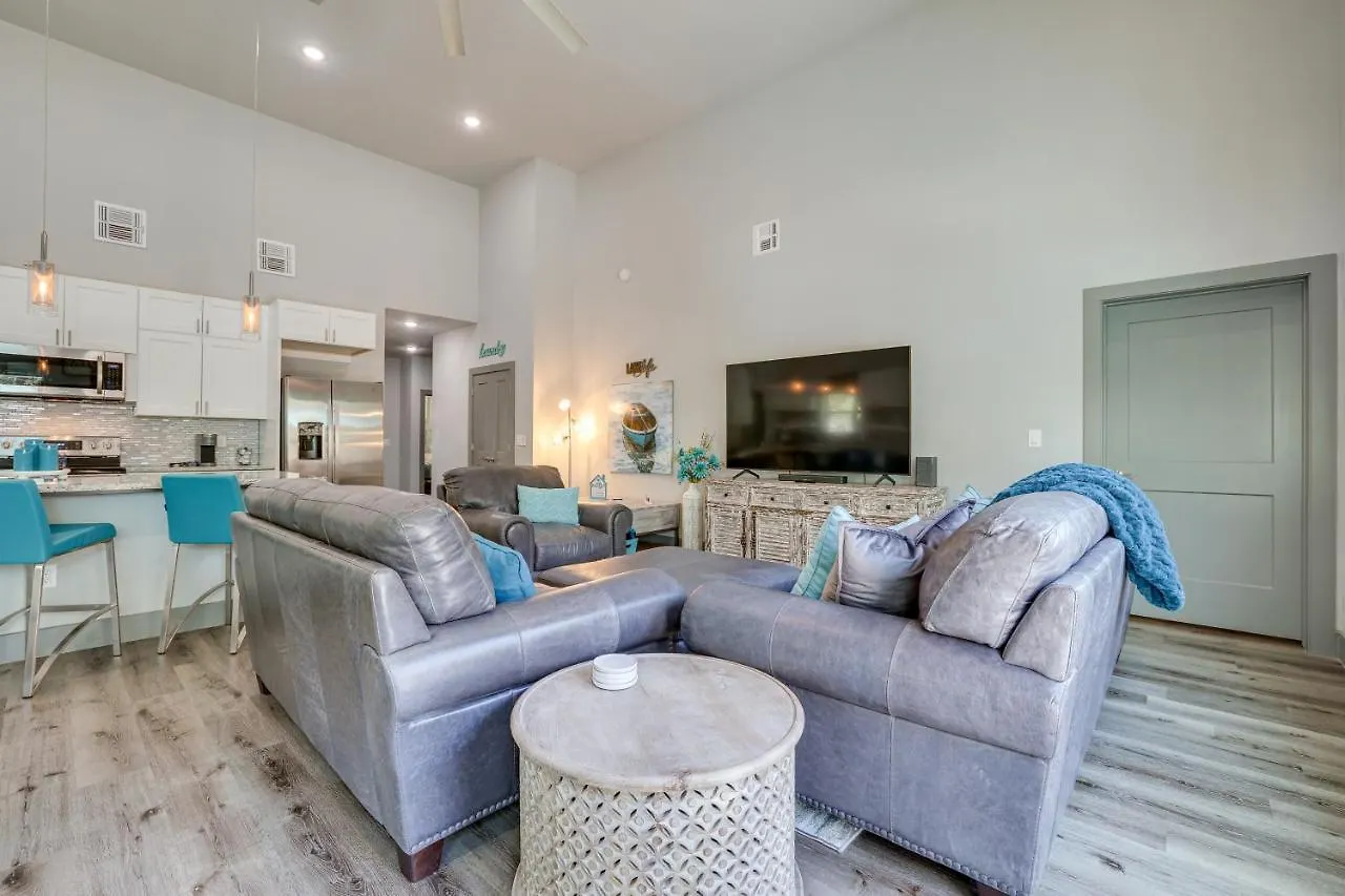 Modern Canyon Vacation With Furnished Deck Holiday home *