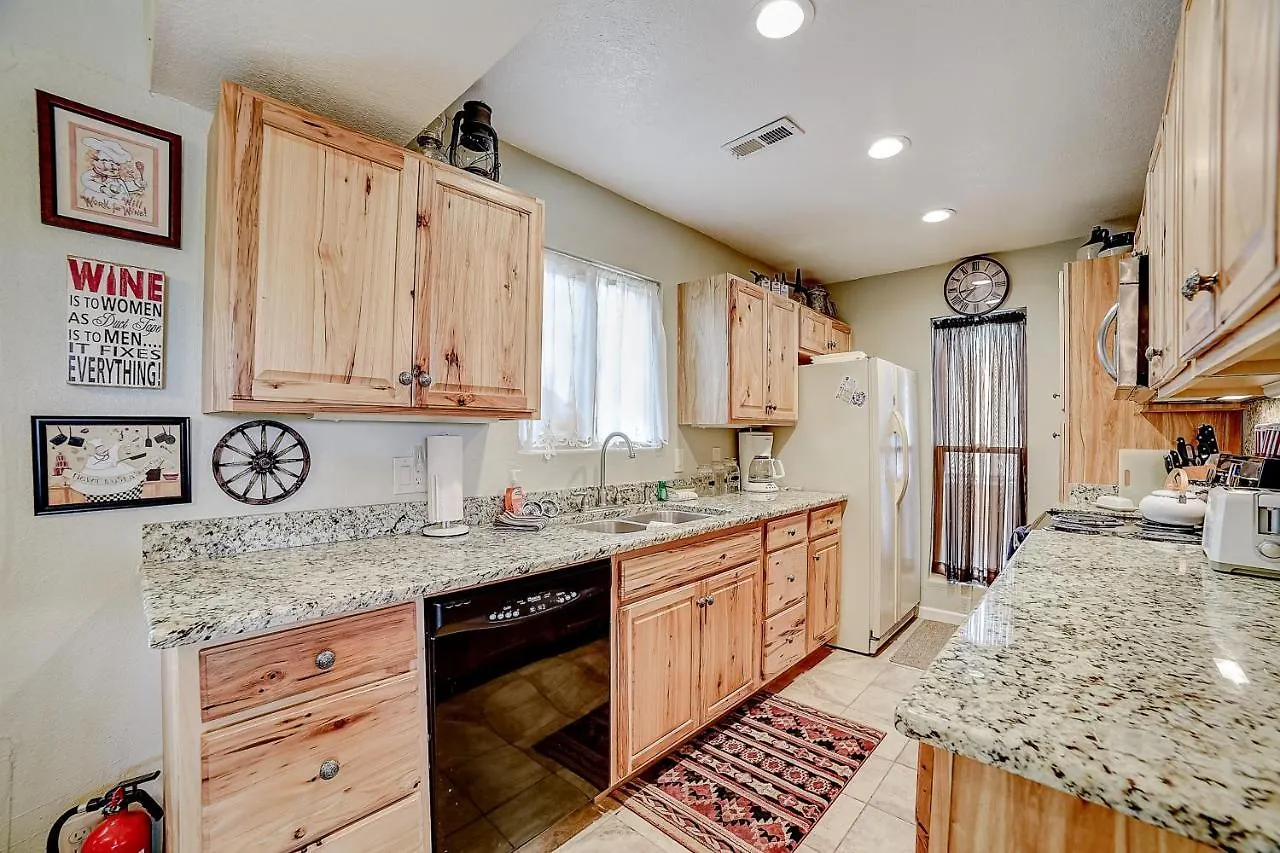 1185 Parkview Dr Unit 22 *