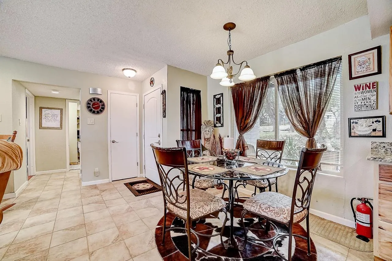 Apartment 1185 Parkview Dr Unit 22 Canyon Lake