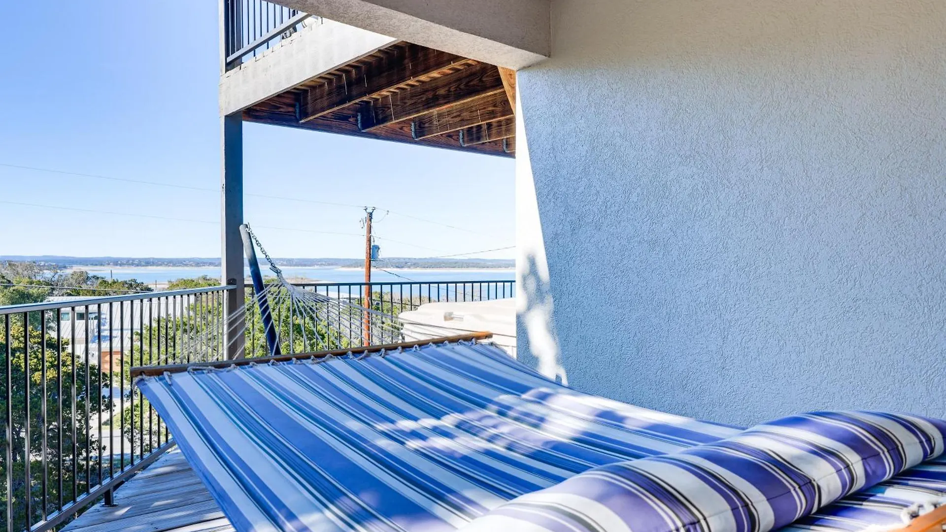Canyon Retreat With Hot Tub, Decks And Views Holiday home Canyon Lake
