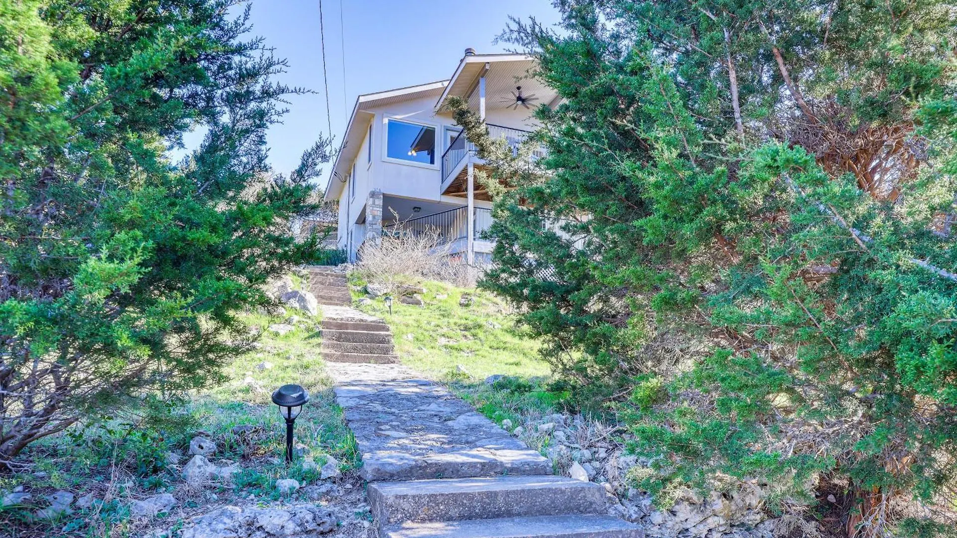Canyon Retreat With Hot Tub, Decks And Views Holiday home