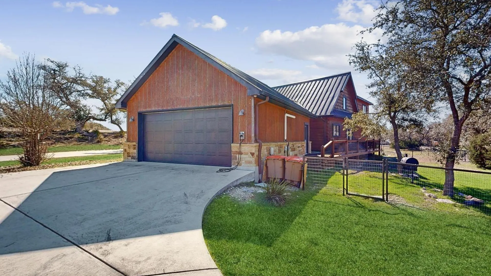 Luke Living Holiday home