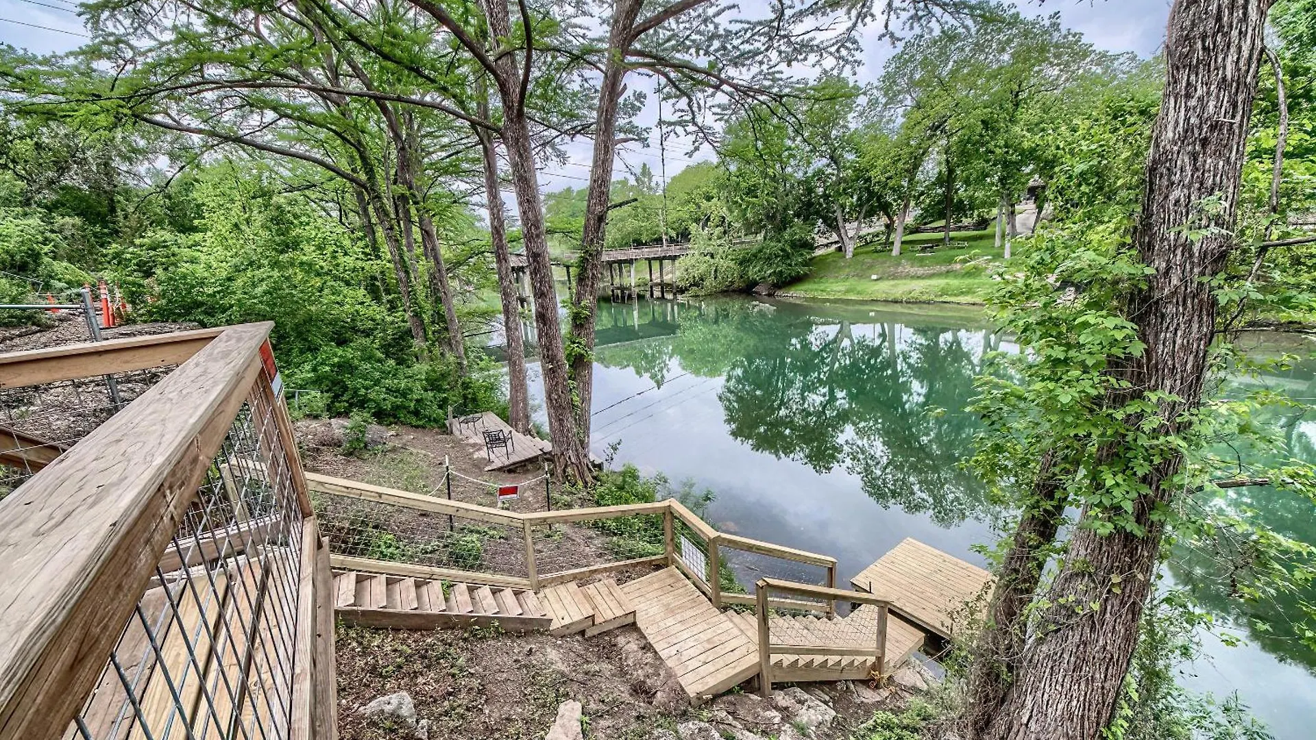 Cl 954 River Cliff Retreat Canyon Lake