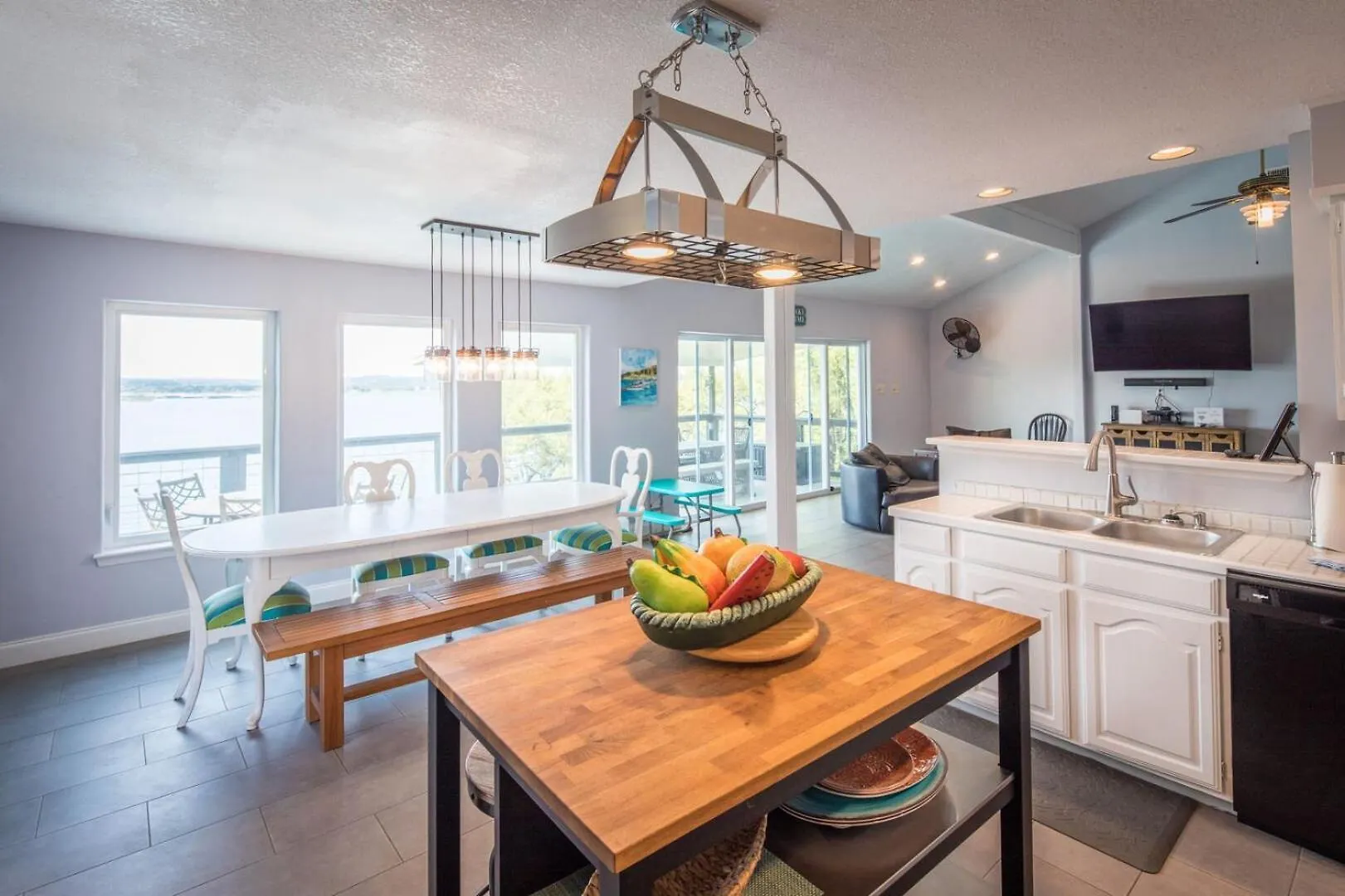 Holiday home Lakeside - Waterfront & Views On The Lake, Featured On Hgtv! Canyon Lake