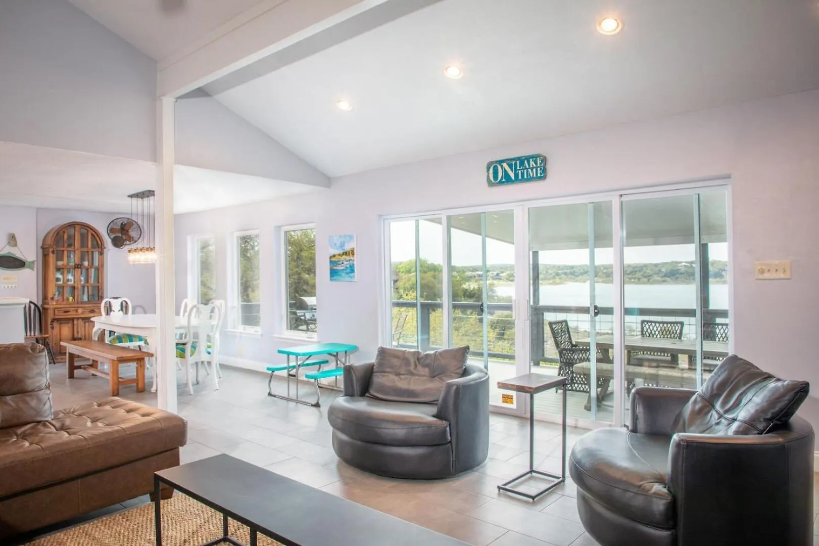 Holiday home Lakeside - Waterfront & Views On The Lake, Featured On Hgtv!