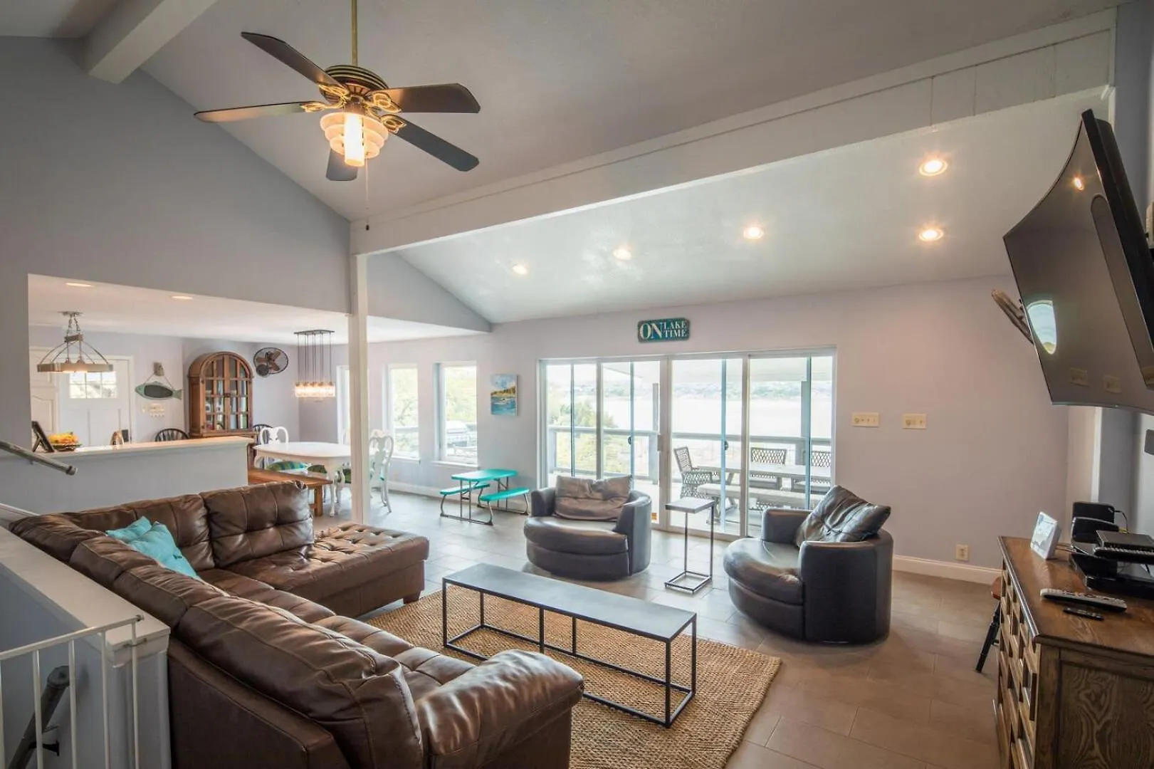 Lakeside - Waterfront & Views On The Lake, Featured On Hgtv!