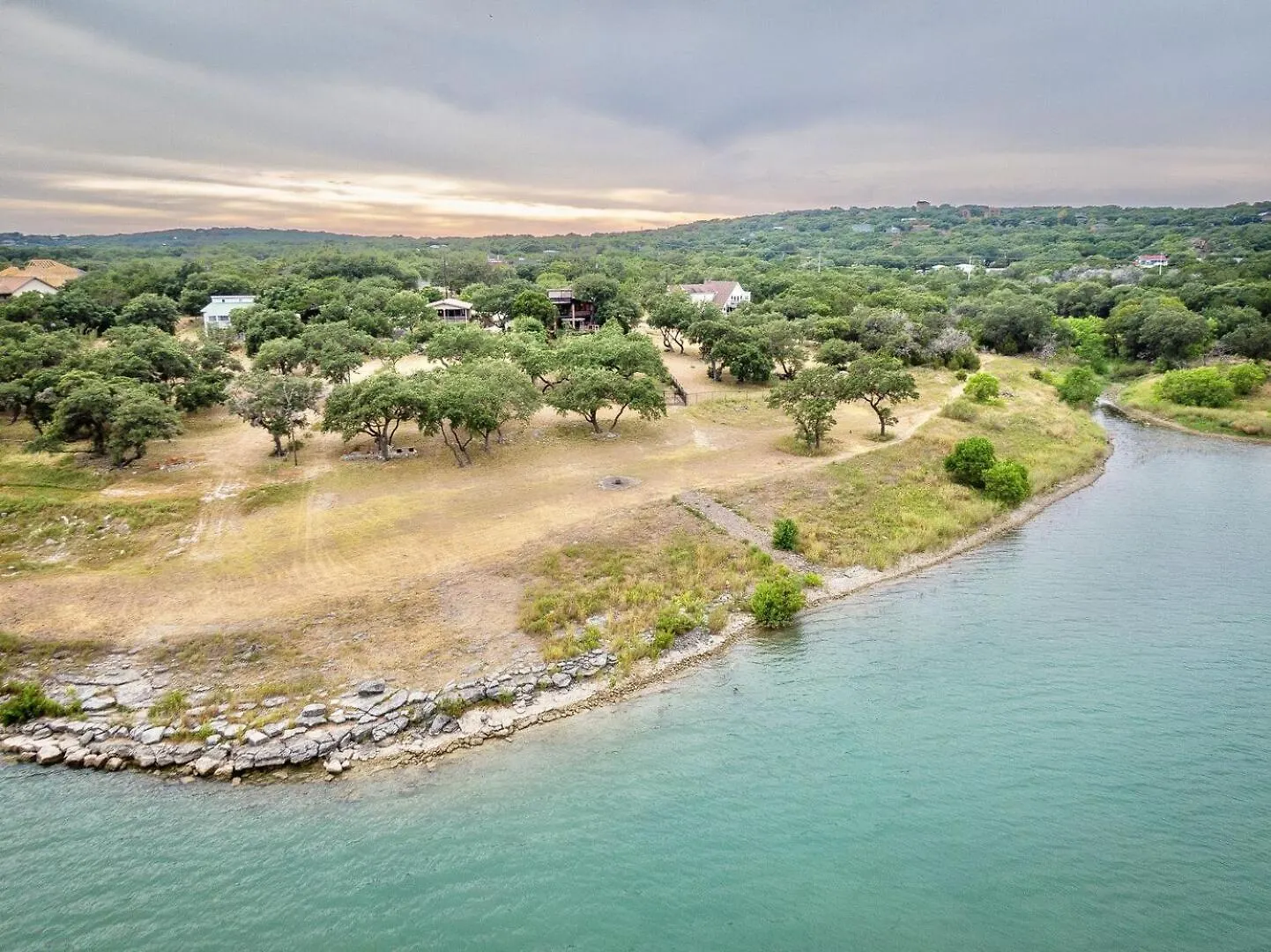 Hummingbird Hideaway - Waterfront With Pool And Hot Tub! * Canyon Lake