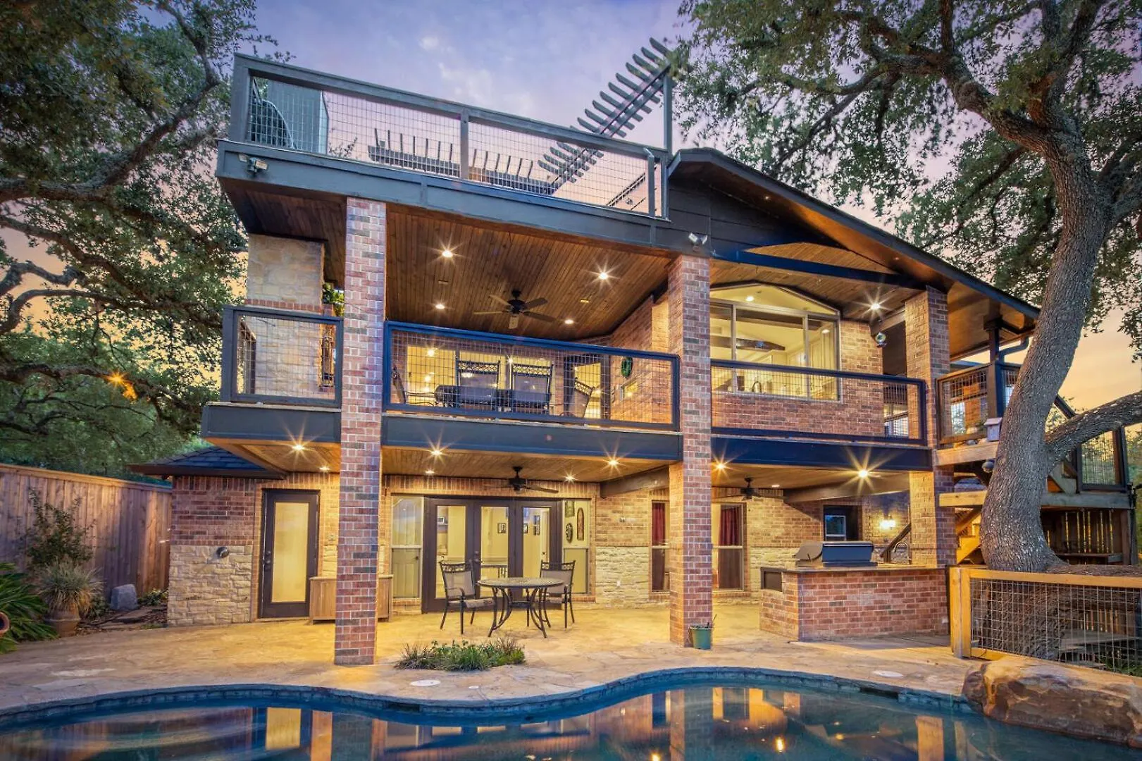 Hummingbird Hideaway - Waterfront With Pool And Hot Tub! *