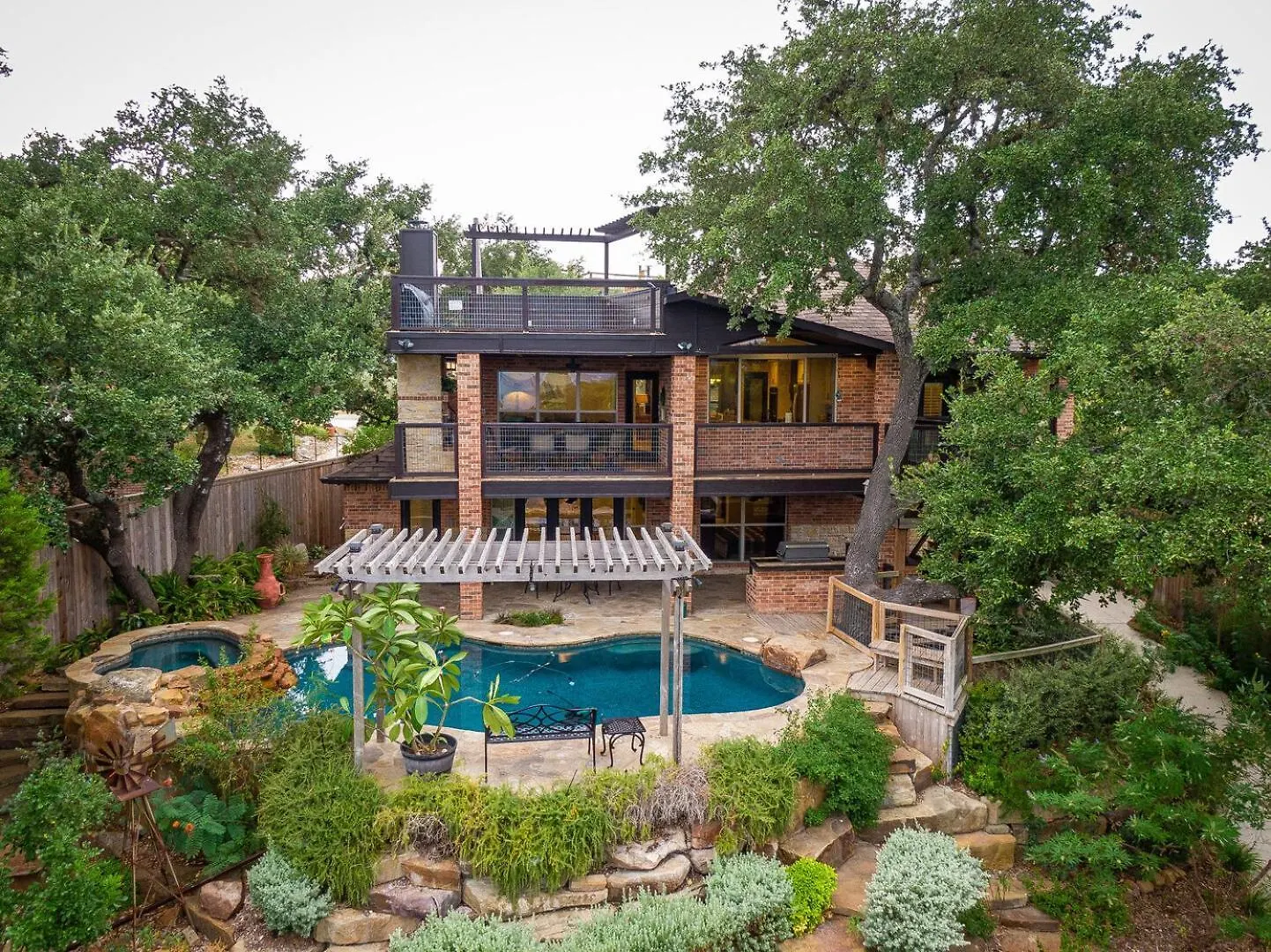 Hummingbird Hideaway - Waterfront With Pool And Hot Tub! Canyon Lake