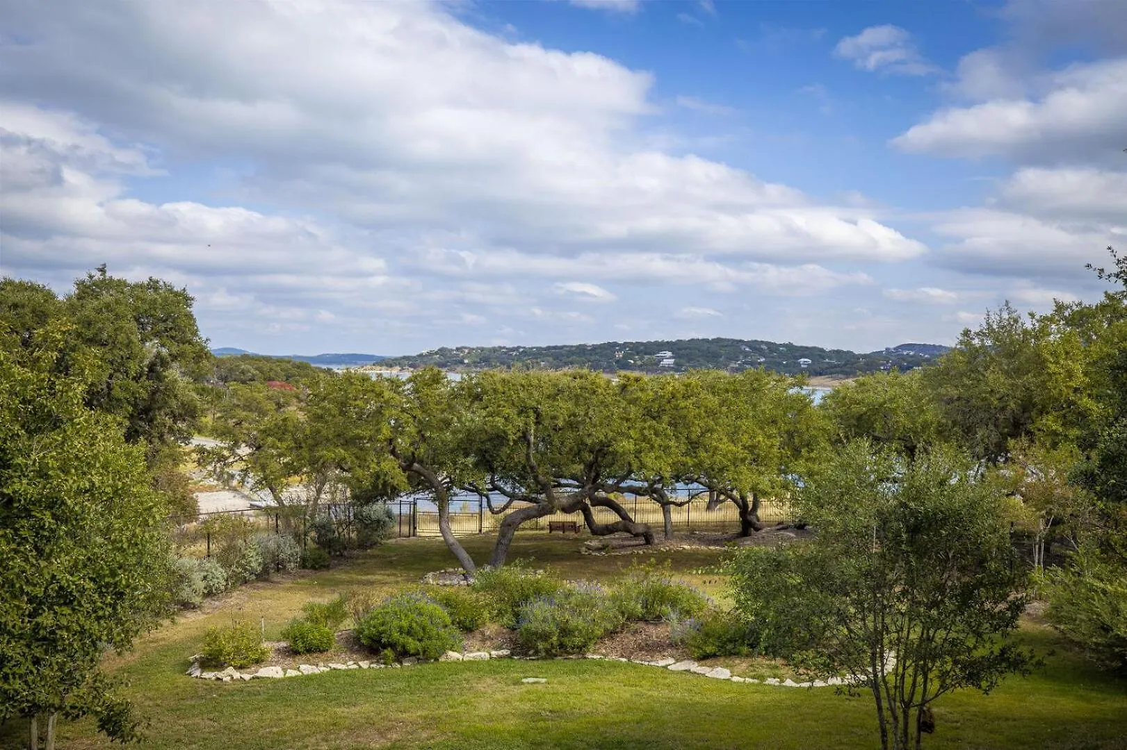 Holiday home Hummingbird Hideaway - Waterfront With Pool And Hot Tub!