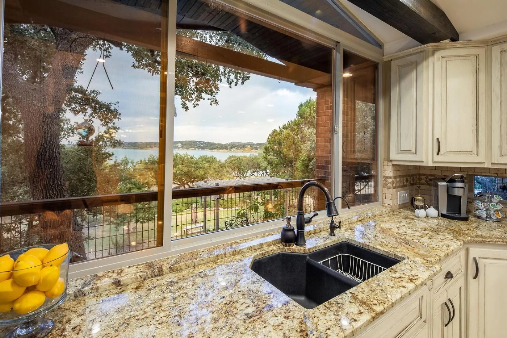 Hummingbird Hideaway - Waterfront With Pool And Hot Tub! *
