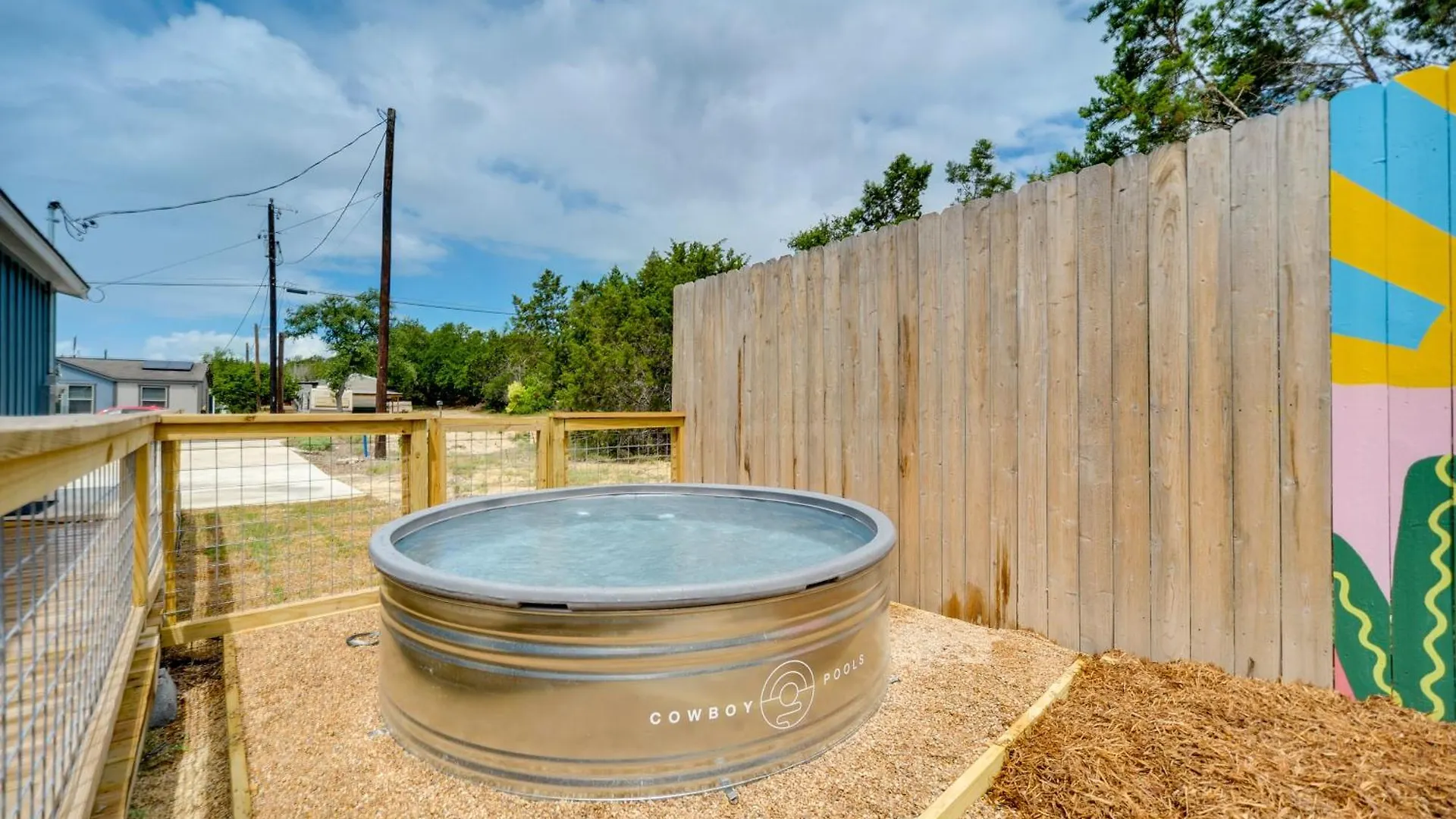 Canyon Oasis Backyard And Wraparound Deck! Holiday home