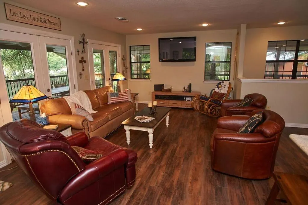 Holiday home Leaning Oak Prd 923